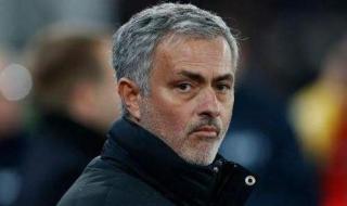 曼联夺得联赛杯冠军